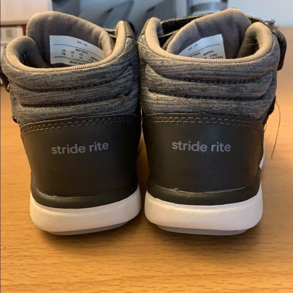 Stride Rite Shoes - Picture 4 of 5